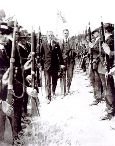 El movimiento que dio lugar a la oferta de "exclusión limitada" del gobierno a los condados irlandeses: Sir Edward Carson de Unbekannt Unbekannt